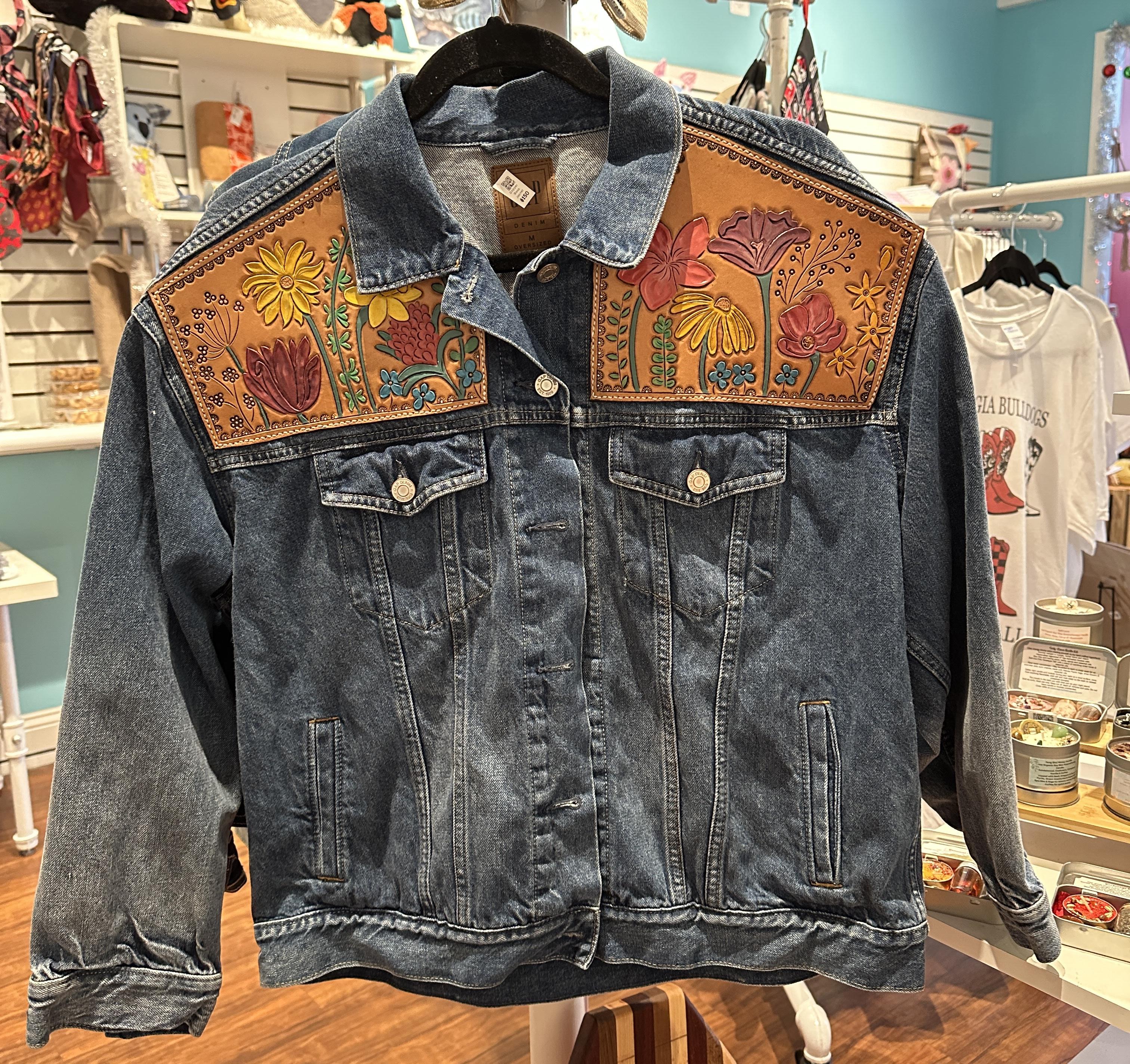 Apparel & Accessories